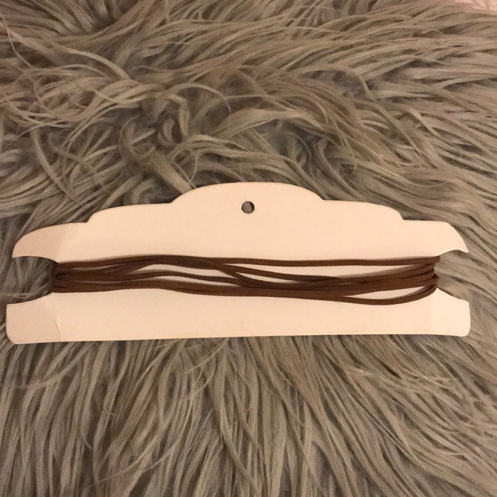 BROWN SUEDE CHOKER